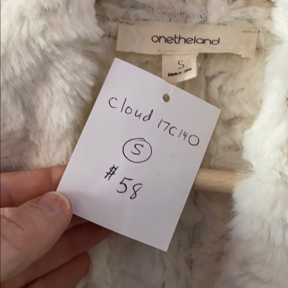 Faux Suede & Faux Fur Vest Asymmetrical Open Front - Picture 3 of 8